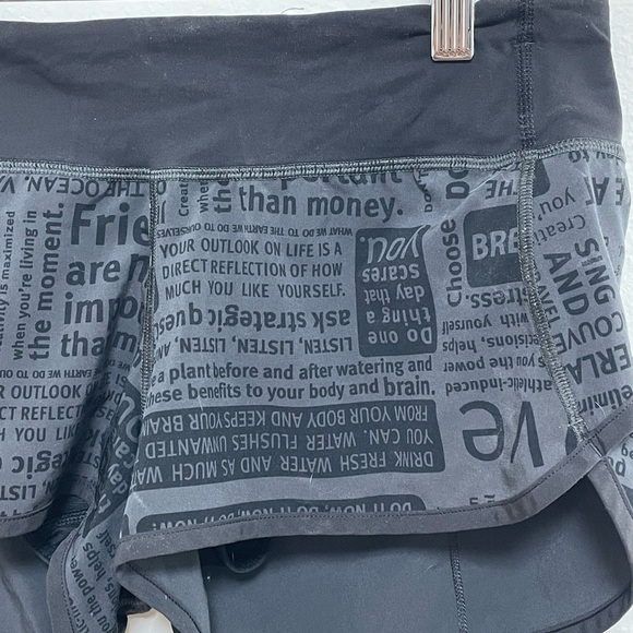 Lululemon Speed Shorts Size 6 2.5 inch inseam - Picture 2 of 7